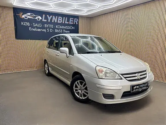 Suzuki Liana