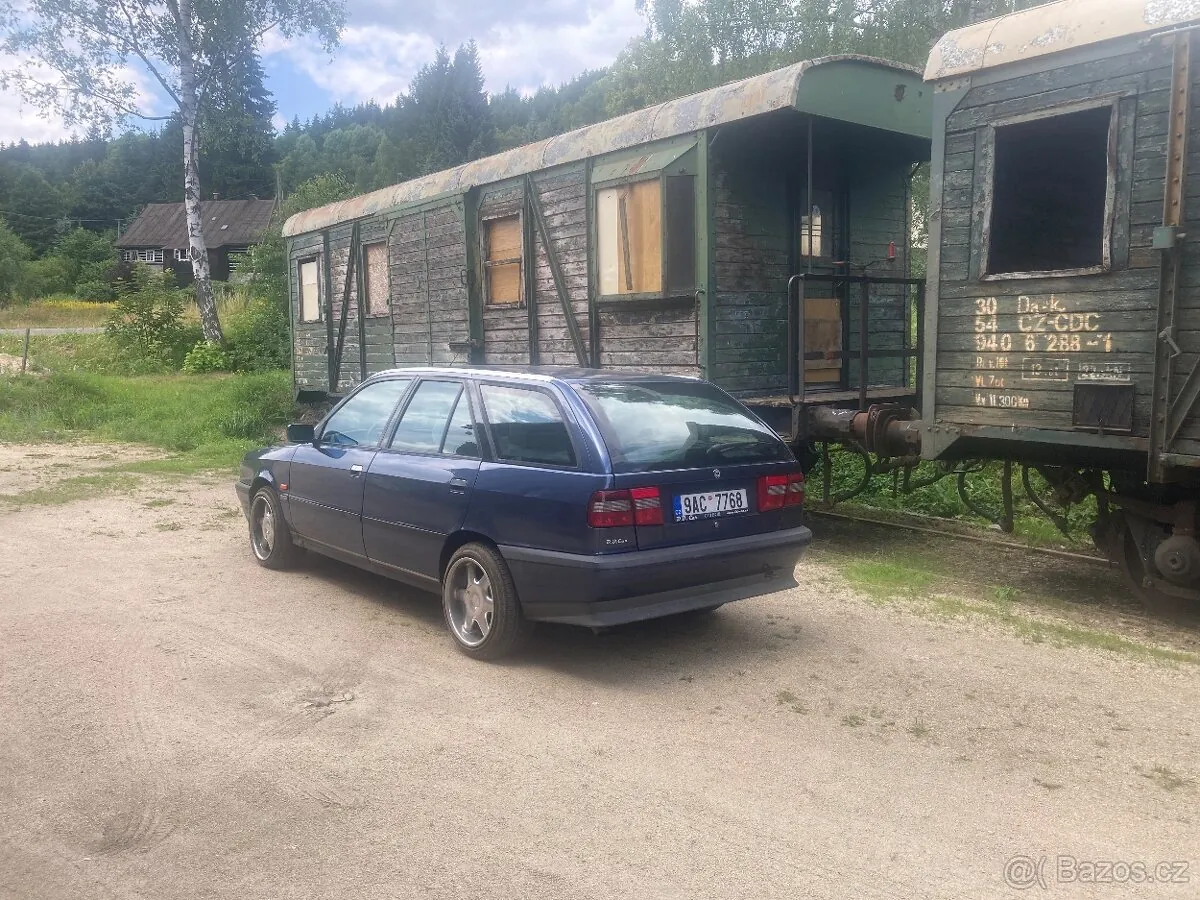 Lancia Dedra 1994 photo 2