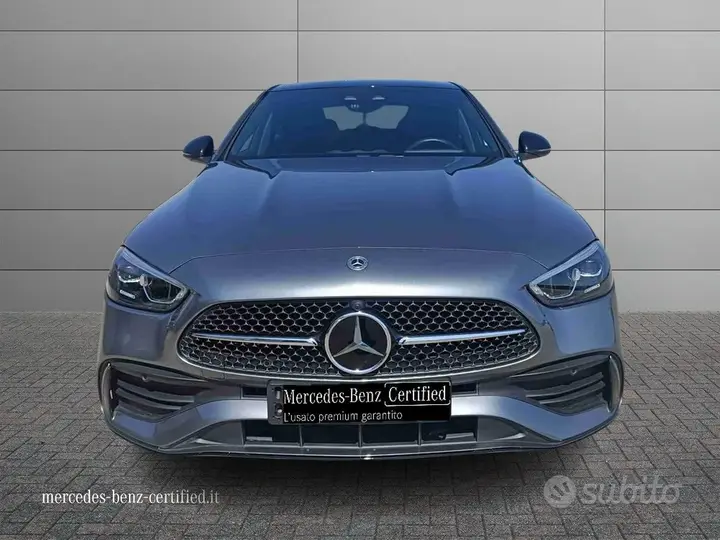 Mercedes-Benz C 300 2025 photo 3