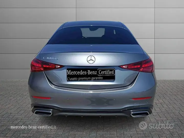 Mercedes-Benz C 300 2025 photo 4