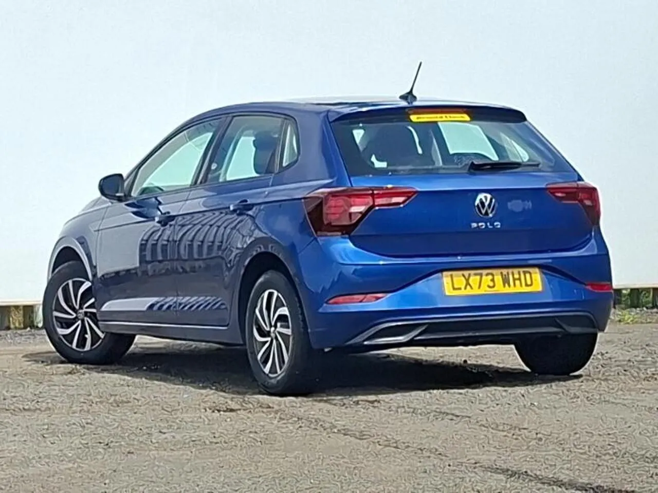 Volkswagen Polo 2023 photo 2