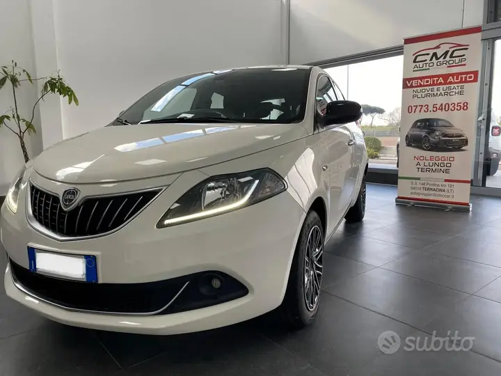 Lancia Ypsilon 2021 photo 2