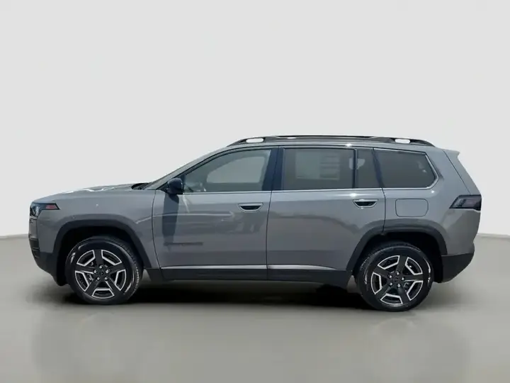 Jeep Cherokee 2026 photo 2