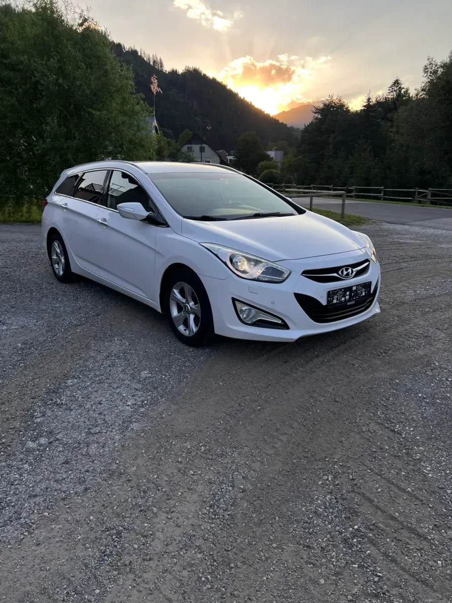 Hyundai I40