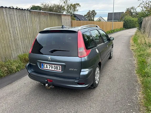 Peugeot 206 2006 photo 3