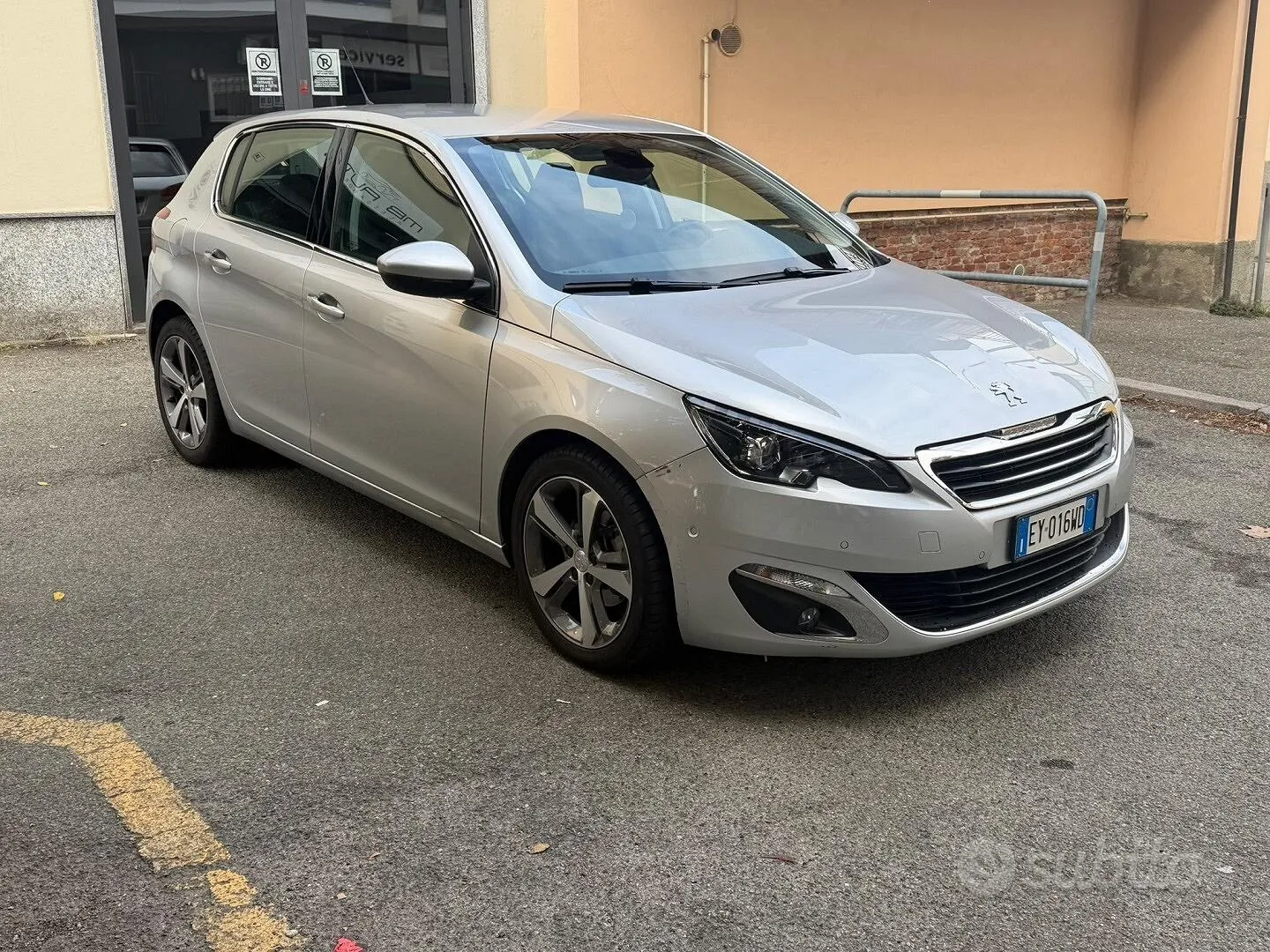 Peugeot 308 2015 photo 3