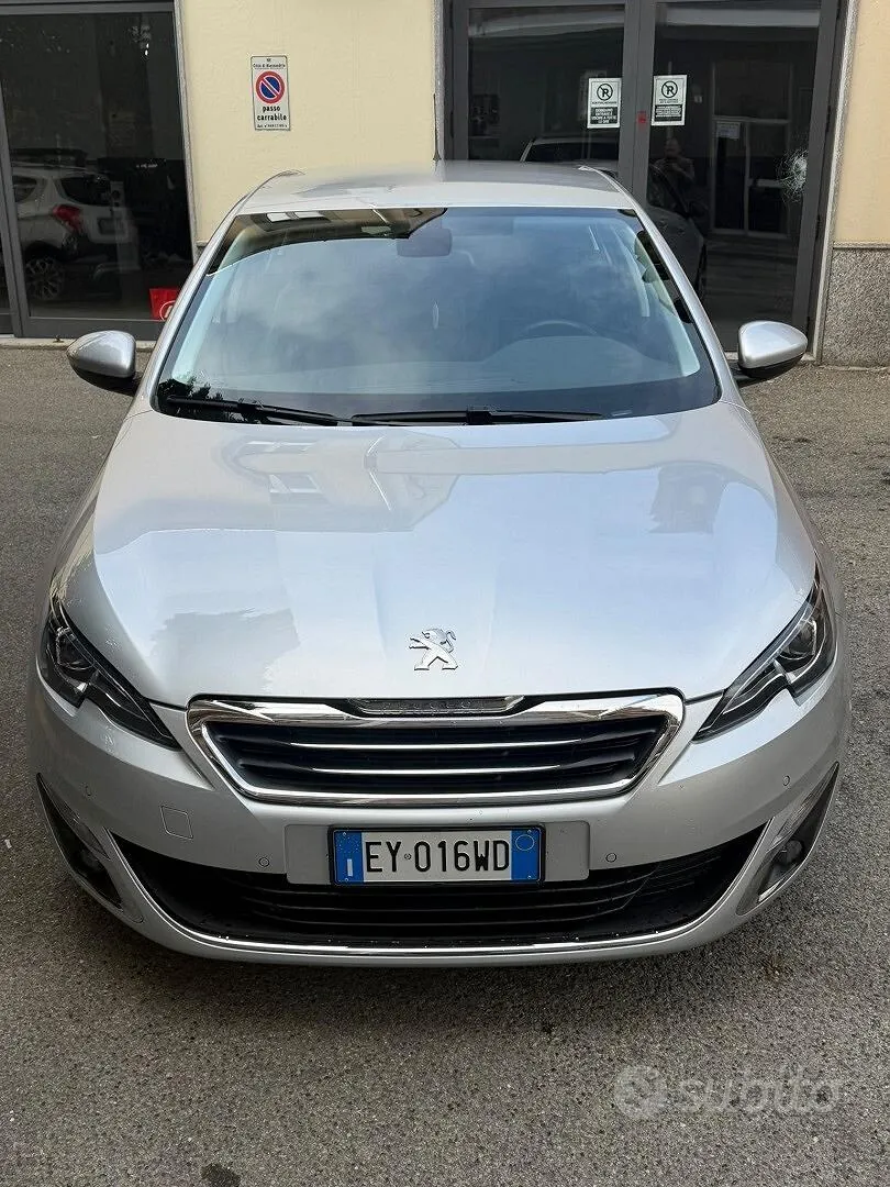 Peugeot 308 2015 photo 2
