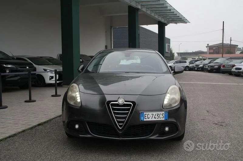 Alfa Romeo Giulietta 2011 photo 5