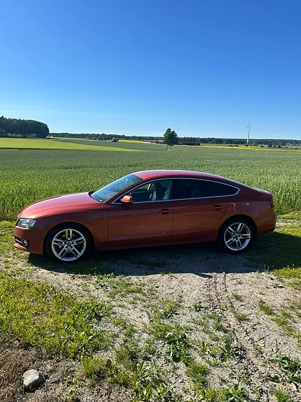 Audi A5 2011 photo 2