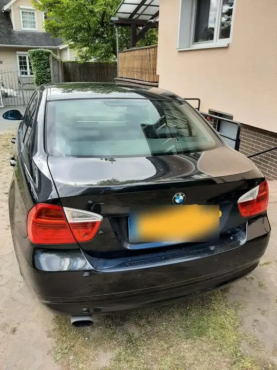 BMW 318I