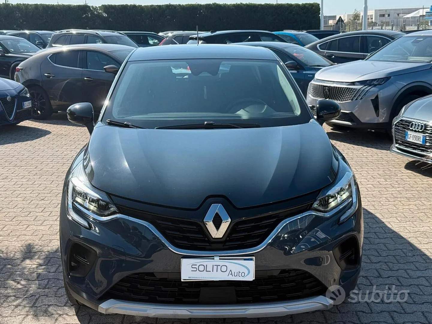 Renault Captur 2023 photo 2