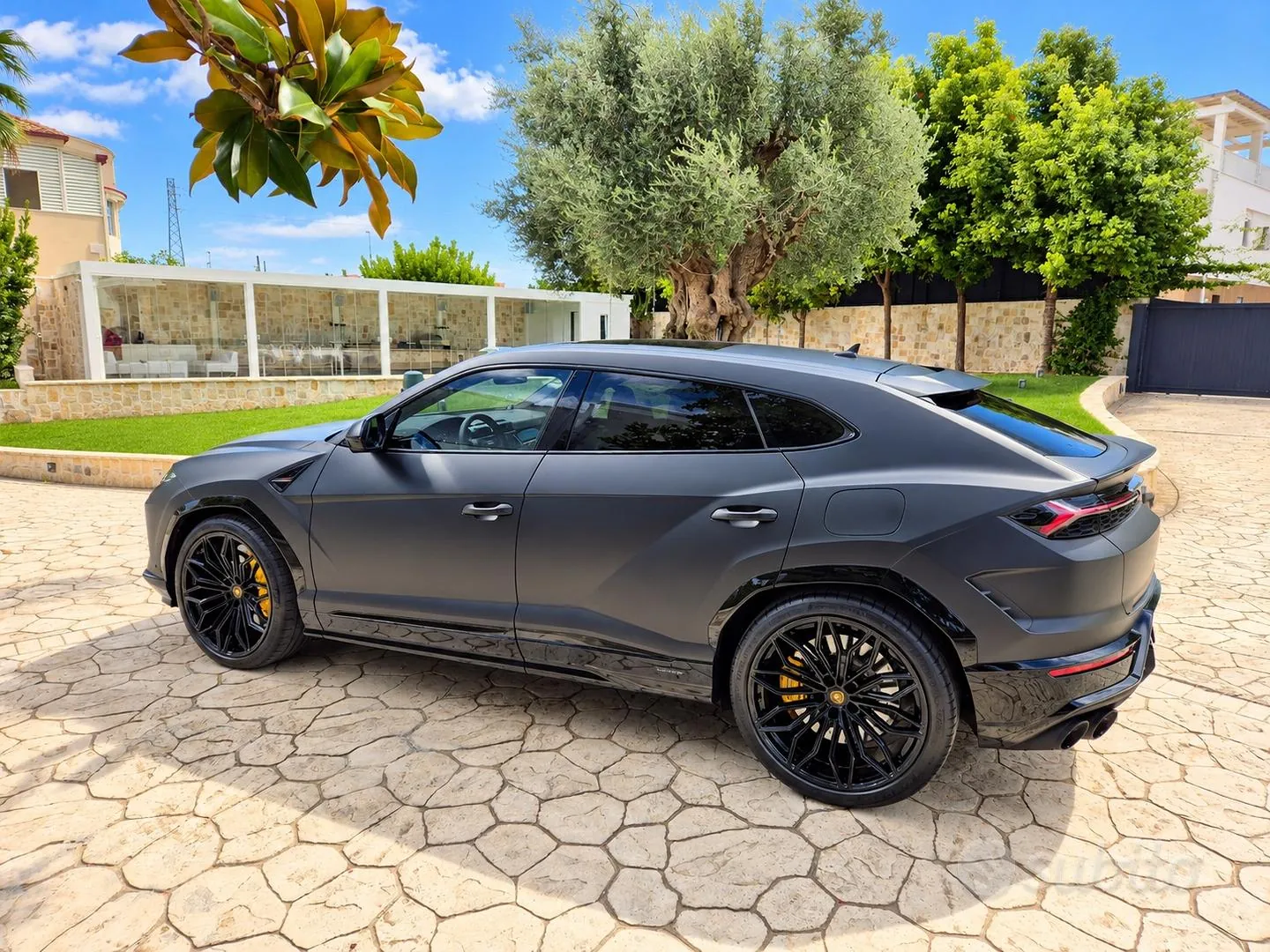 Lamborghini Urus 2025 photo 3