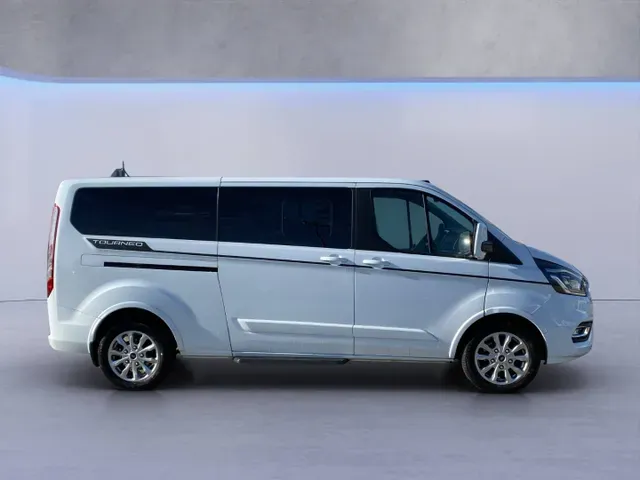 Ford Tourneo Custom 2019 photo 3