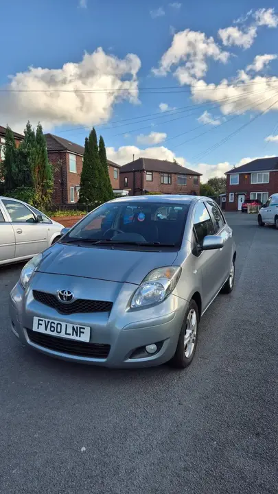 Toyota Yaris 2010 photo 5