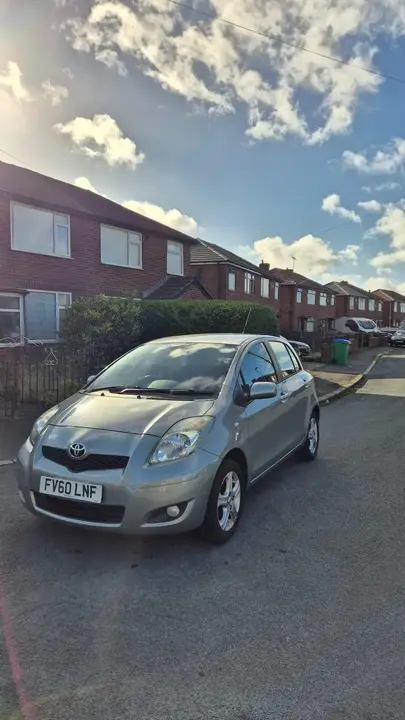 Toyota Yaris 2010 photo 4