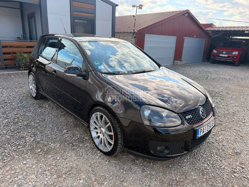Volkswagen Golf 2005 photo 2