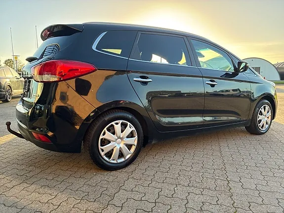 Kia Carens 2016 photo 2