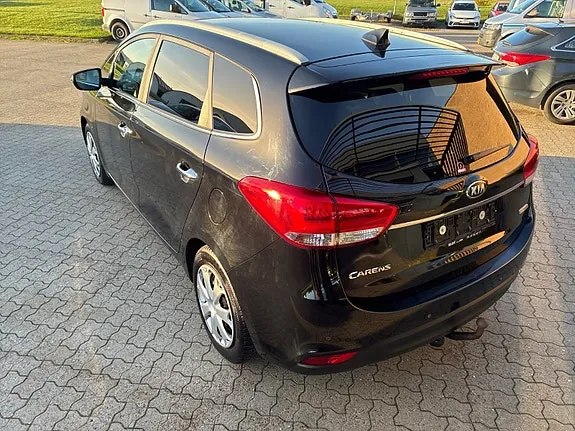 Kia Carens 2016 photo 4