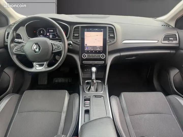 Renault Megane 2024 photo 2