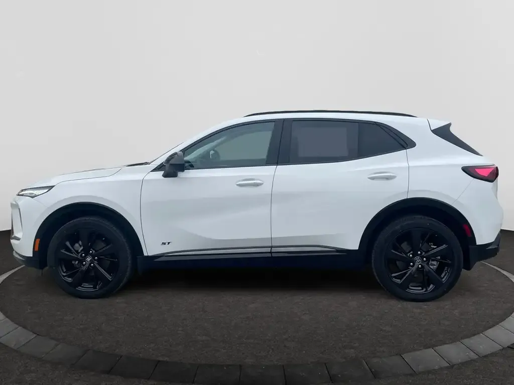 Buick Envision 2026 photo 2