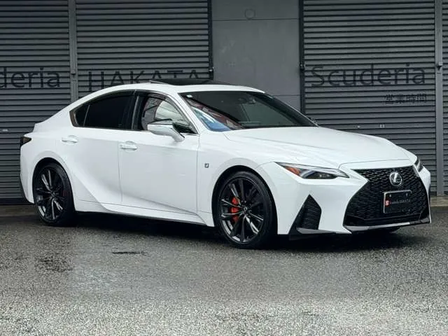Lexus Is 300H 2025 photo 3