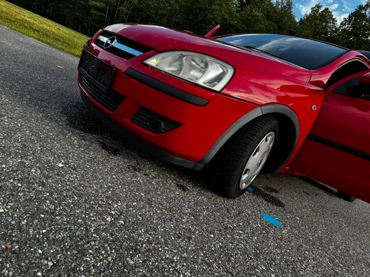 Opel Corsa 2005 photo 2