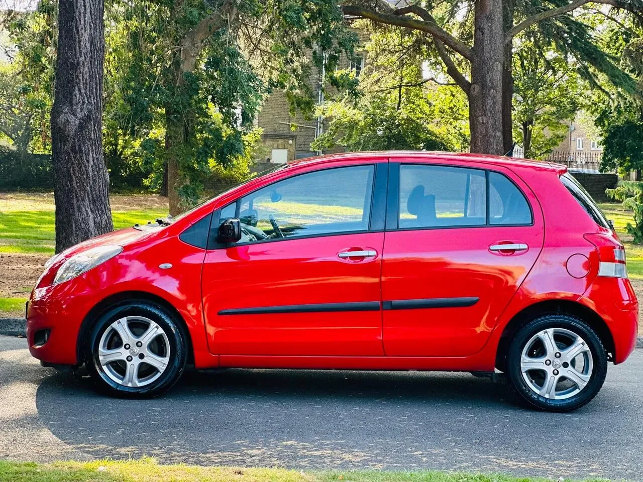 Toyota Yaris 2010 photo 4