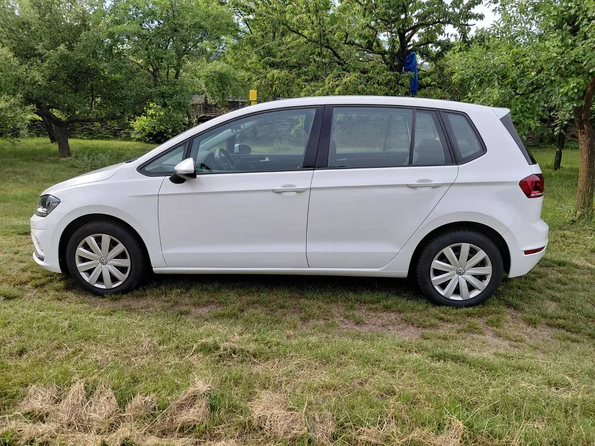Volkswagen Golf 2019 photo 2