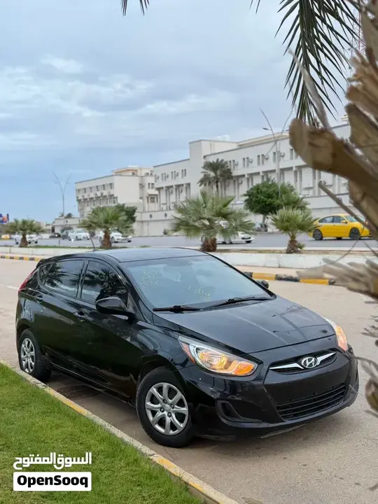 Hyundai Accent 2012 photo 3