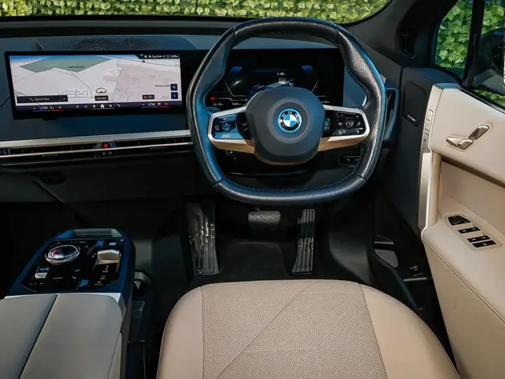 BMW Ix 2023 photo 3