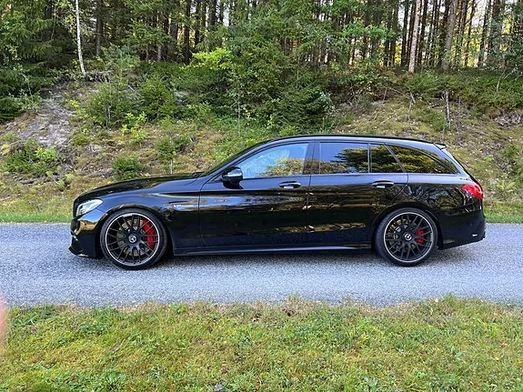 Mercedes-Benz C63 2016 photo 2