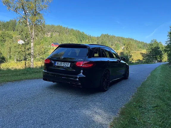 Mercedes-Benz C63 2016 photo 4