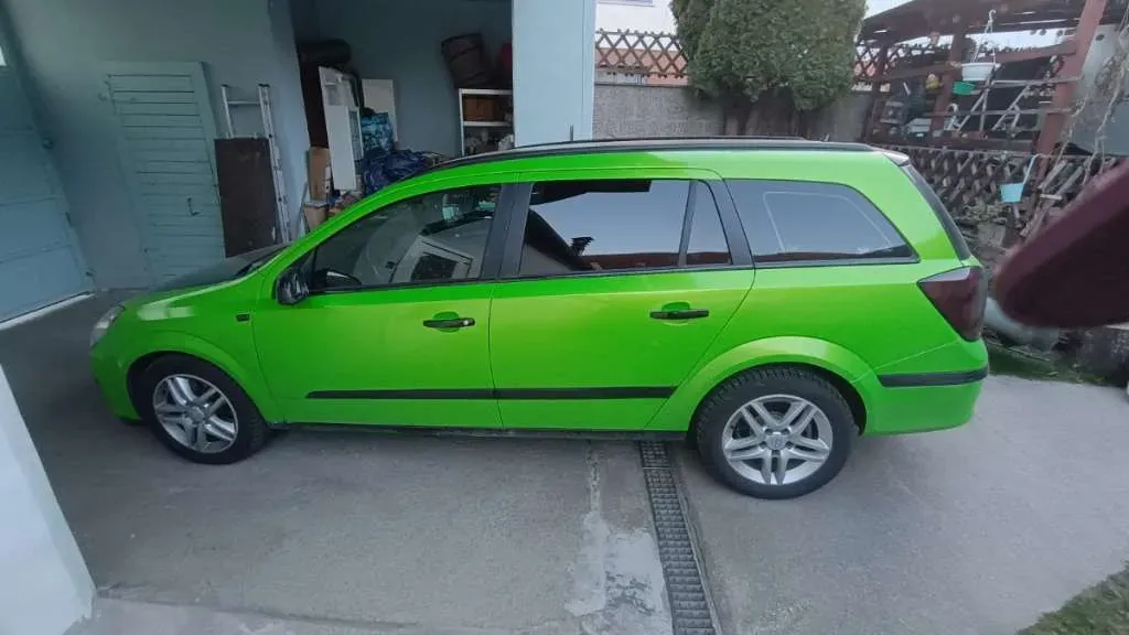 Opel Astra 2005 photo 2