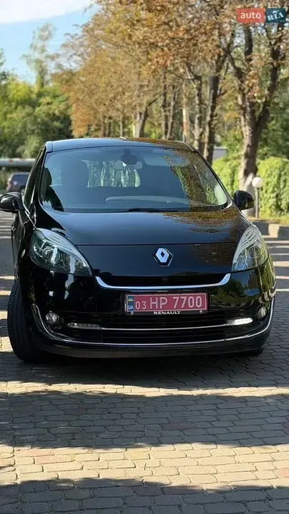 Renault Grand Scenic 2013 photo 4