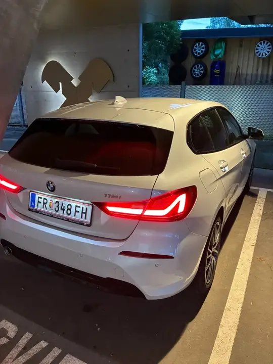 BMW 1 Series 2019 photo 2
