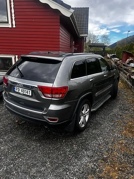 Jeep Grand Cherokee 2012 photo 2