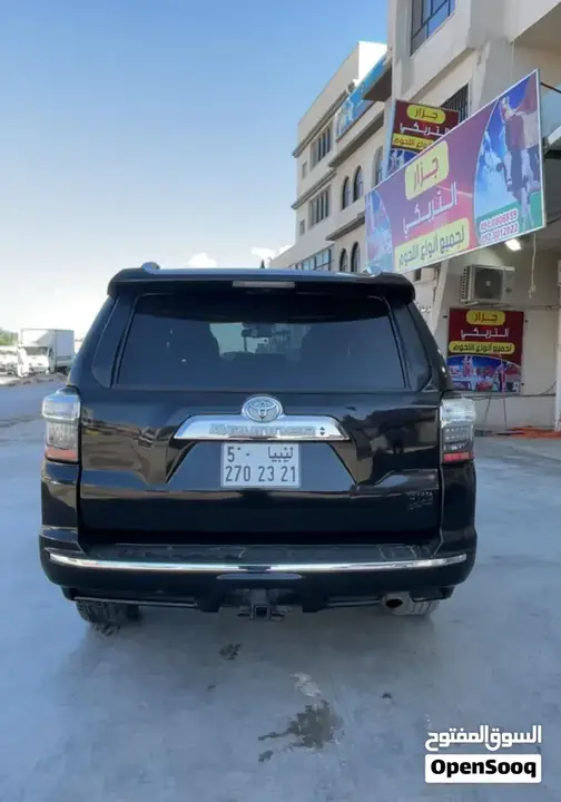 Toyota 4Runner 2017 photo 3