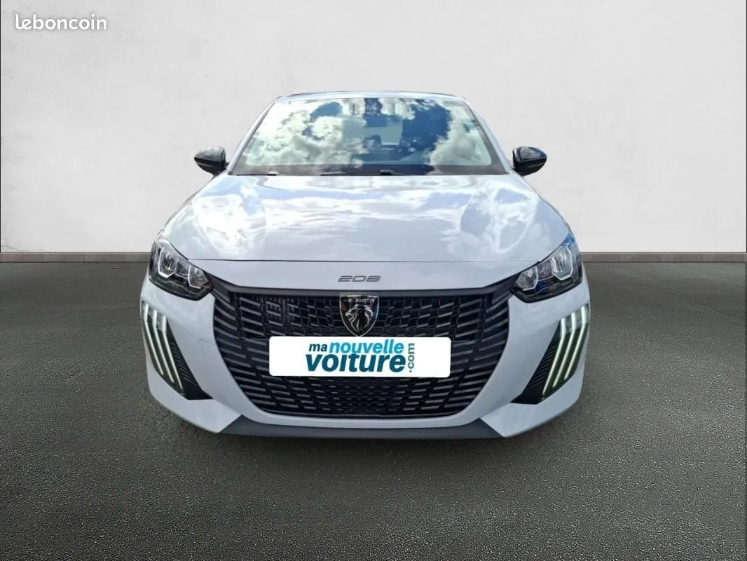 Peugeot 208 2025 photo 2