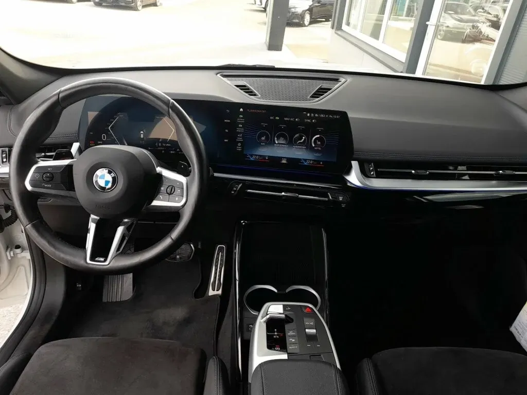 BMW X1 2023 photo 3
