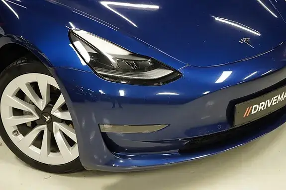 Tesla Model 3 2022 photo 2