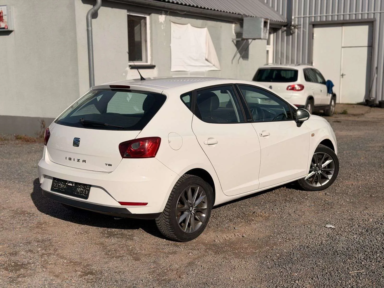 Seat Ibiza 2015 photo 5
