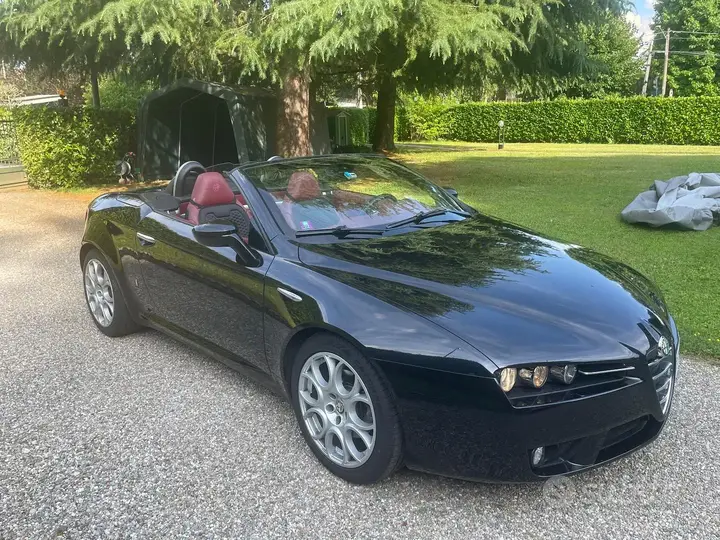 Alfa Romeo Spider 2006 photo 3