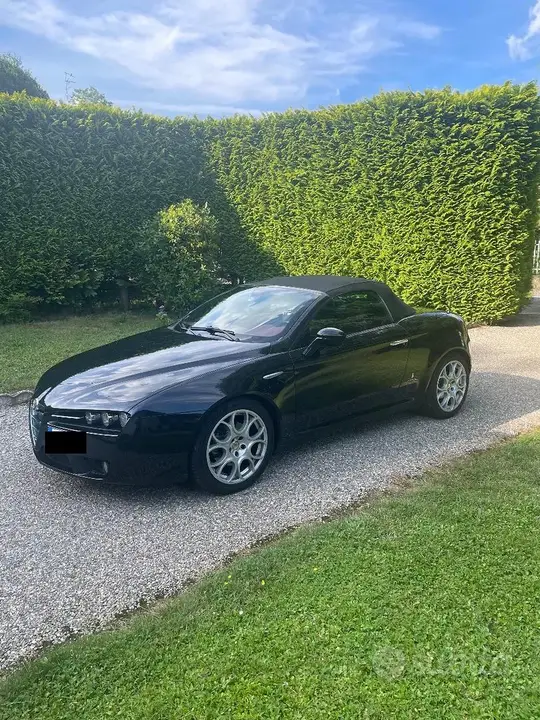 Alfa Romeo Spider 2006 photo 2