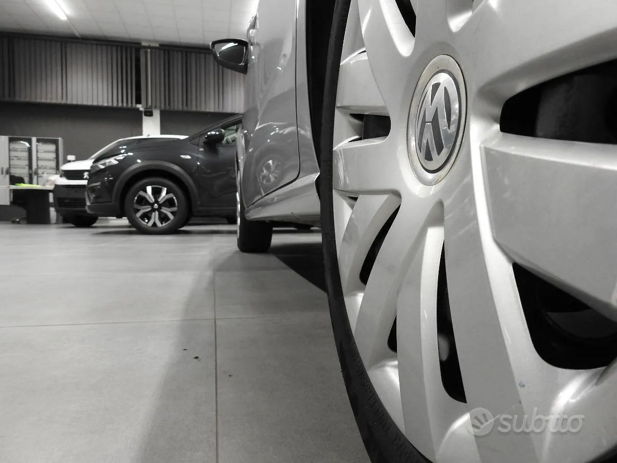 Volkswagen Polo 2011 photo 4