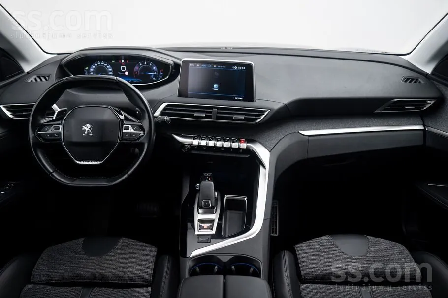 Peugeot 3008 2020 photo 2