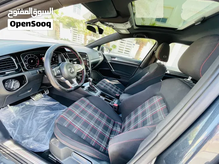 Volkswagen Golf Gti 2018 photo 3