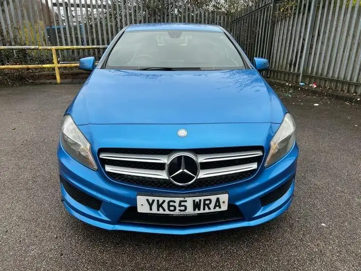 Mercedes-Benz A-Class 2015 photo 2