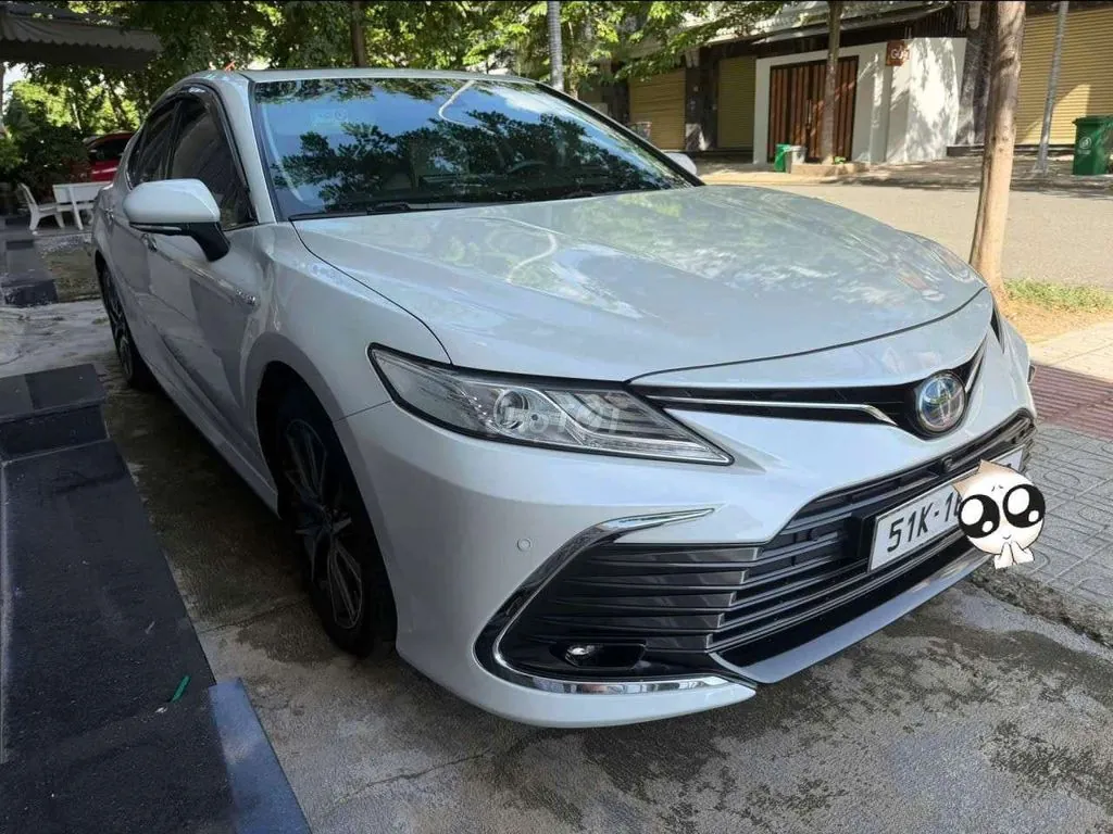 Toyota Camry 2022 photo 2