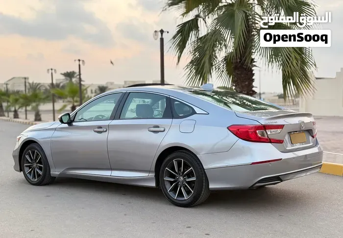 Honda Accord 2022 photo 2