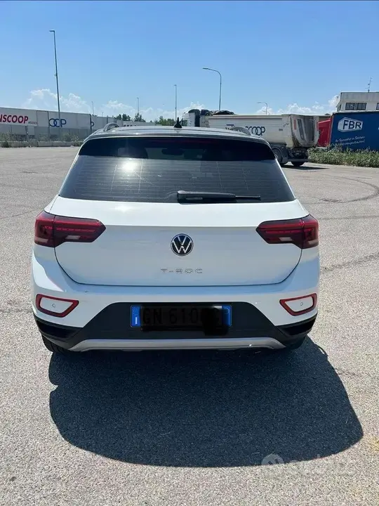 Volkswagen T-Roc 2023 photo 4